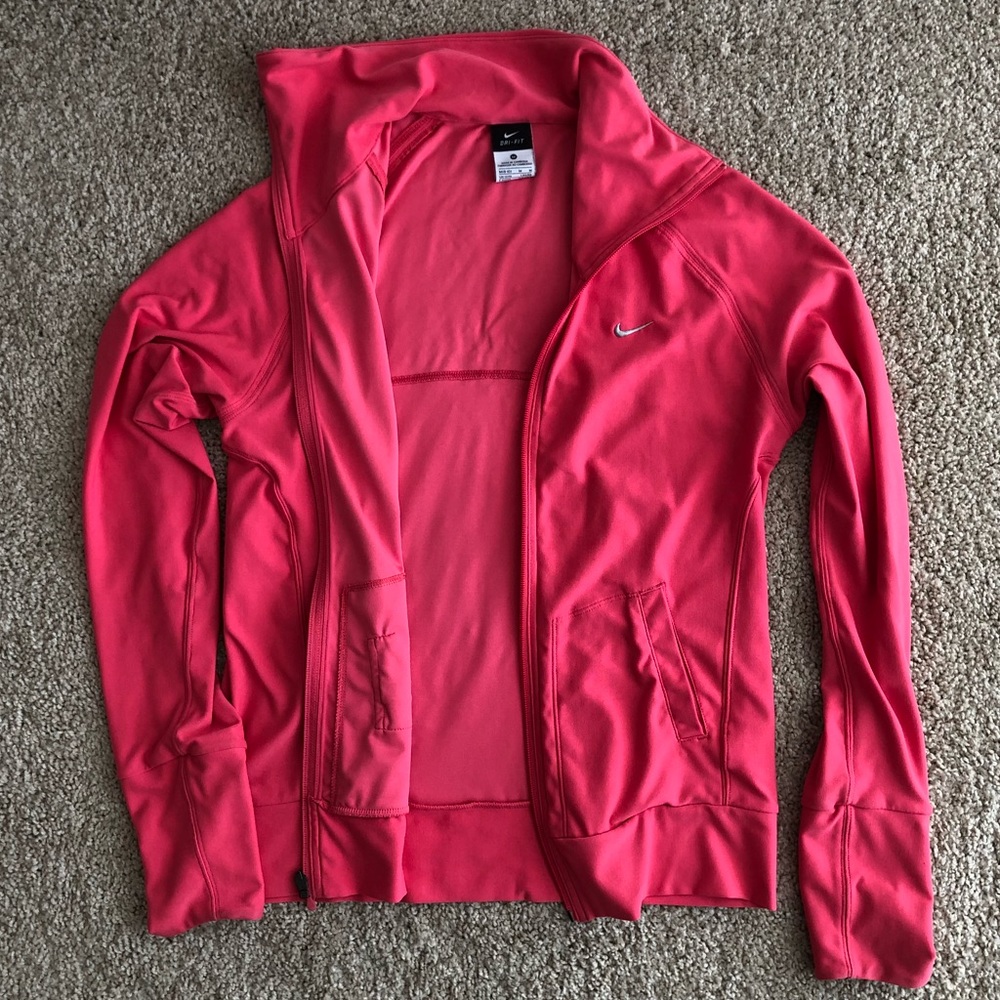 FLASH SALE ⚠️ Nike Dri-Fit Women’s Long Sleeve Zip